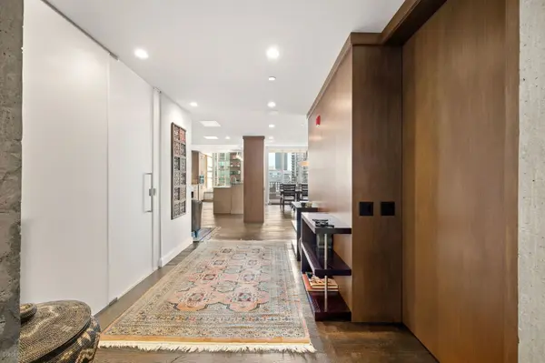 25 E Superior ST #3601, Chicago, IL 60611