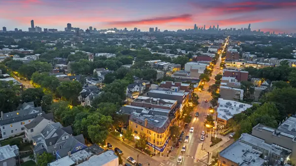 4363 N Lincoln AVE, Chicago, IL 60618