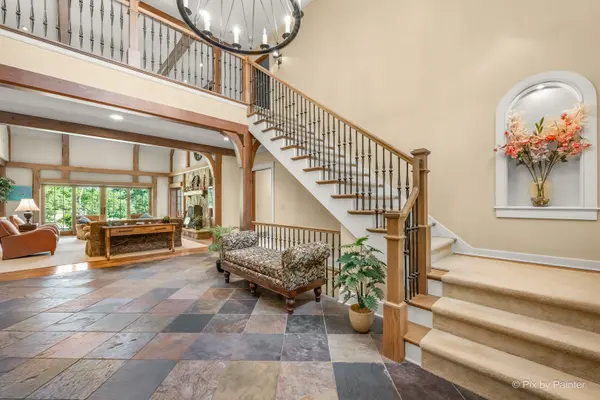 1425 Galloway DR, Woodstock, IL 60098