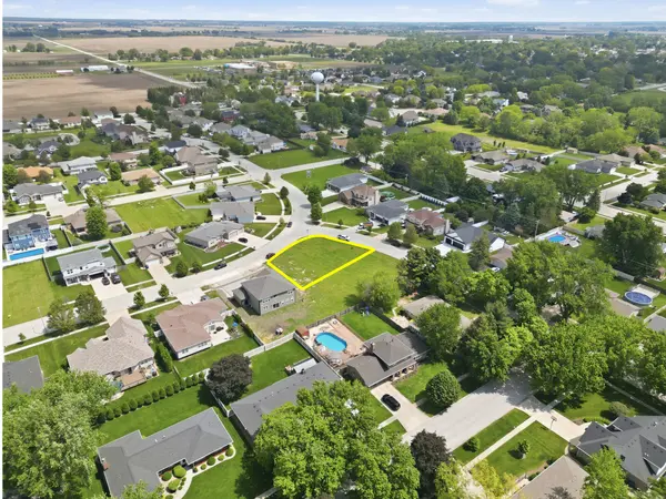 806 W Westgate DR, Peotone, IL 60468