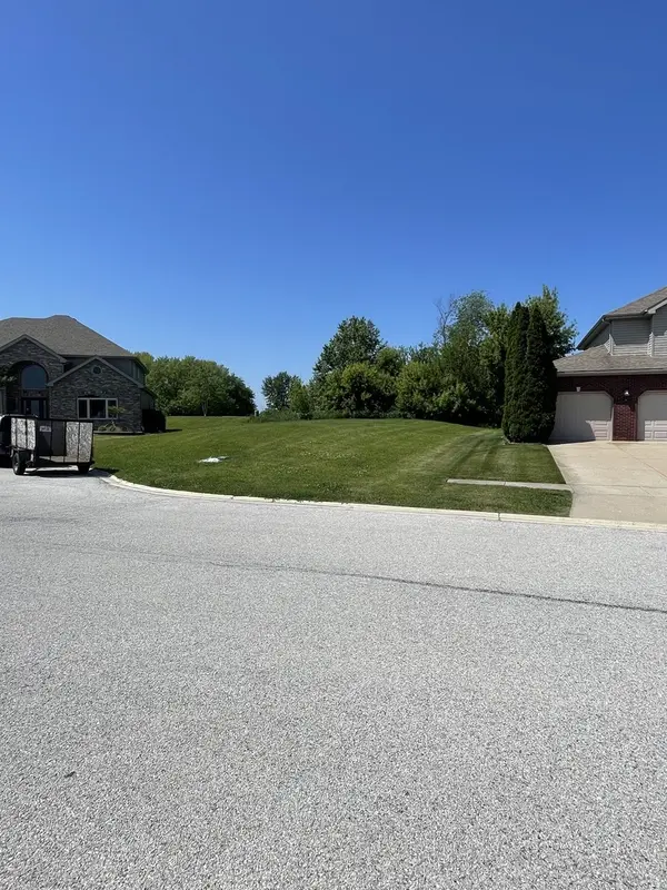 321 Pine ST, Beecher, IL 60401