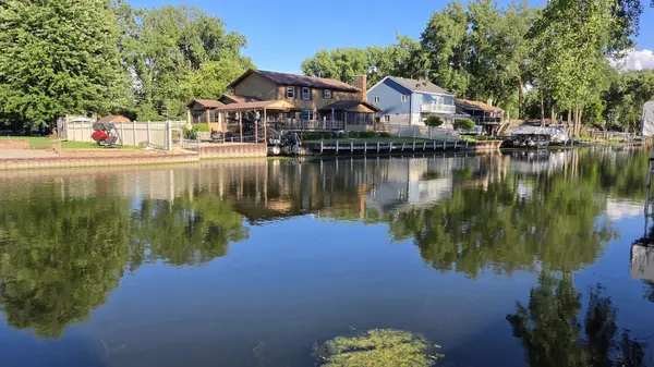 609 Monterrey TER, Mchenry, IL 60050