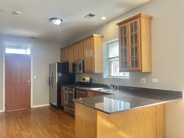 4451 S Indiana AVE #2S, Chicago, IL 60653