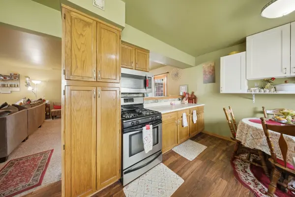 1410 Austin AVE, Aurora, IL 60505