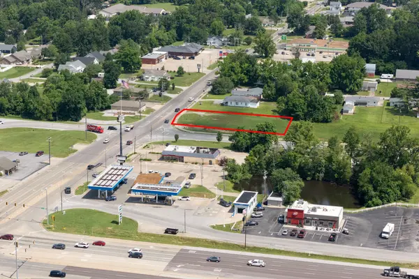 1300 S Division ST, Carterville, IL 62918