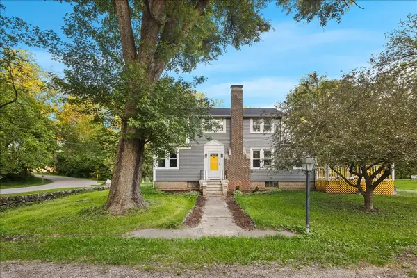 1418 Winaki TRL, Algonquin, IL 60102