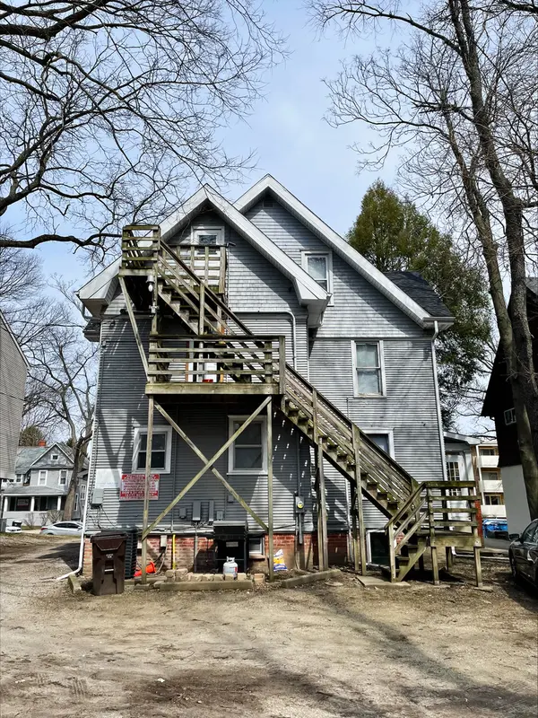 805 W Oregon ST, Urbana, IL 61801