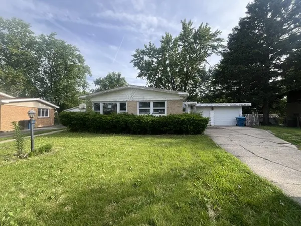 81 E ARQUILLA DR, Chicago Heights, IL 60411