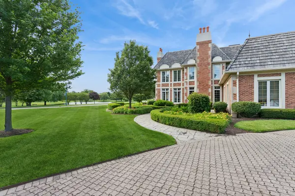 1901 Midwest Club Pkwy, Oak Brook, IL 60523