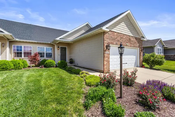 1704 Timber Wolf LN, Mahomet, IL 61853