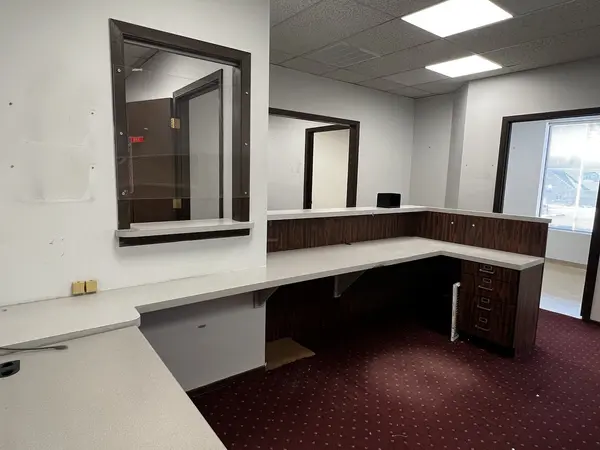 7350 W COLLEGE DR #208, Palos Heights, IL 60463