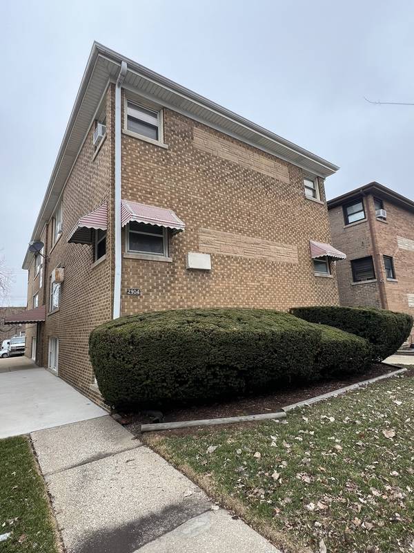 2904 W Foster AVE #2F, Chicago, IL 60625