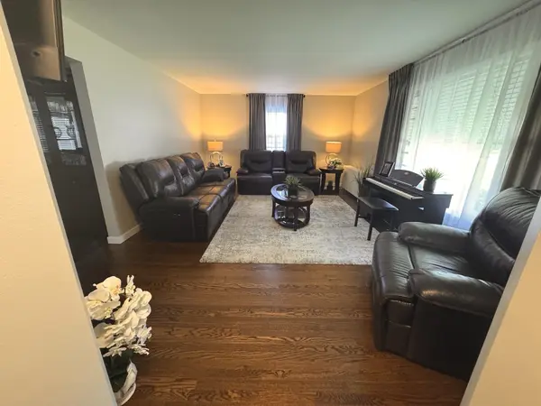 1314 S Cora ST, Des Plaines, IL 60018