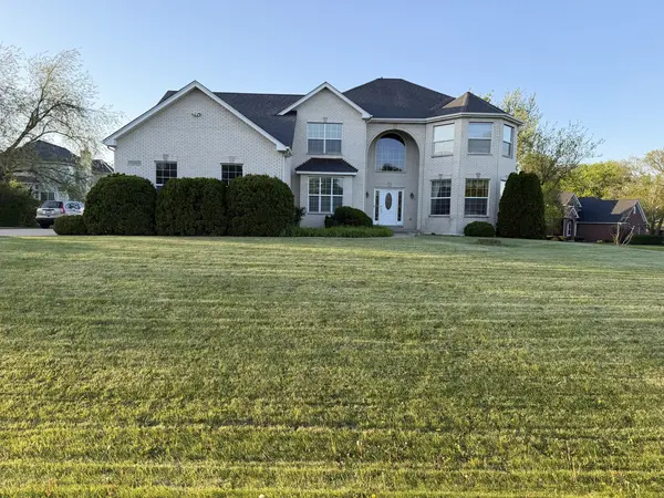 15n805 Pheasant Field LN, Hampshire, IL 60140