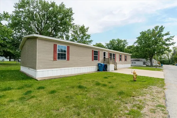 861 4th ST, Normal, IL 61761