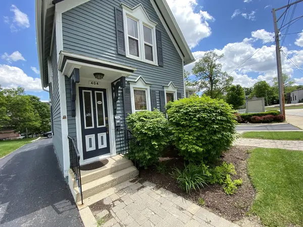 404 S 2nd ST, St. Charles, IL 60174