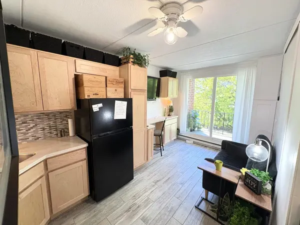 255 S West AVE #403, Elmhurst, IL 60126