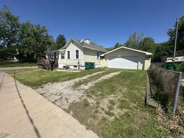 102 E GROVE ST, Streator, IL 61364