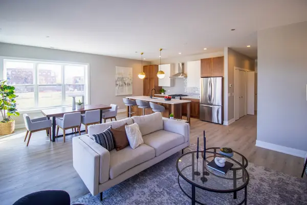 4706 S St Lawrence AVE #4W, Chicago, IL 60615