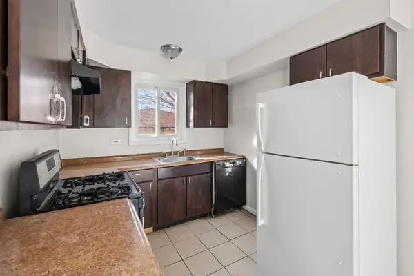 10214 S La Salle ST, Chicago, IL 60628