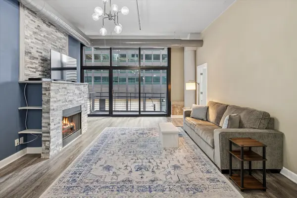 130 S Canal ST #316, Chicago, IL 60606