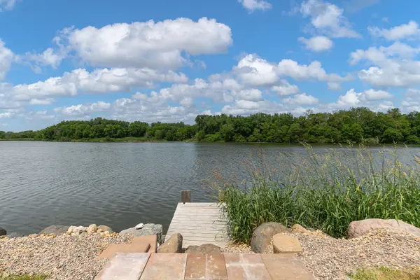 2642 250th ST, De Witt, IA 52472
