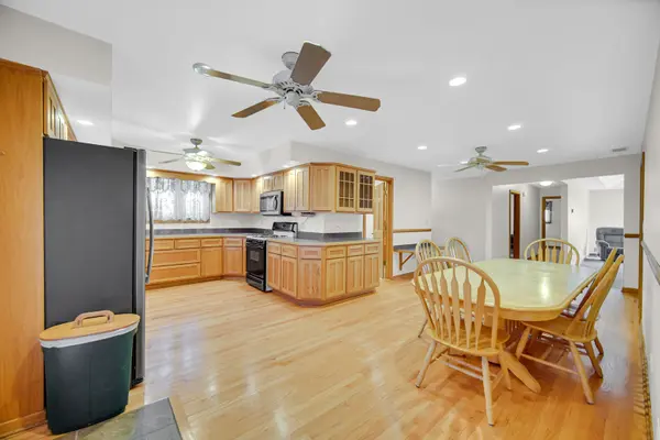 2606 W Walter Zimny DR, Posen, IL 60469