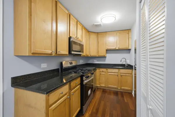1937 W Pratt BLVD #2N, Chicago, IL 60626