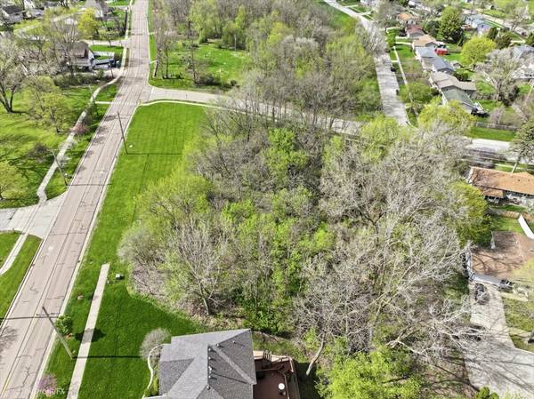 1009 S 9th AVE, St. Charles, IL 60174