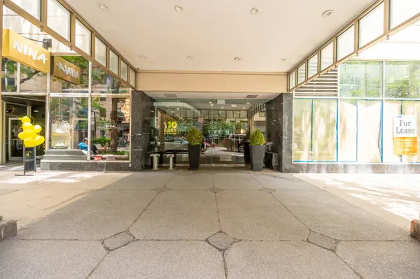 110 E Delaware PL #1702, Chicago, IL 60611
