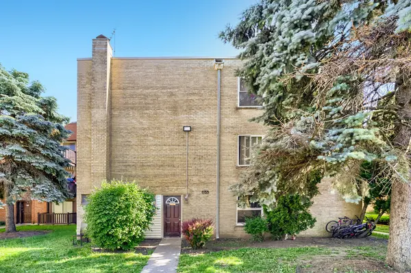 655 Piper LN, Prospect Heights, IL 60070