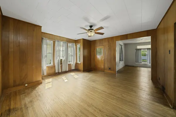 116 W union ST, Earlville, IL 60518