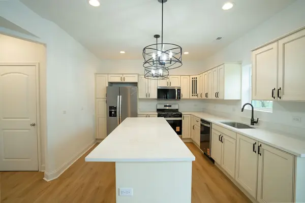 1401 174 ST, East Hazel Crest, IL 60429