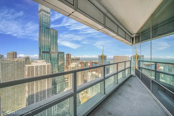 340 E RANDOLPH ST #4804, Chicago, IL 60601