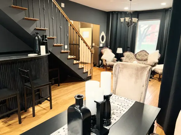 7714 S Marquette AVE, Chicago, IL 60649