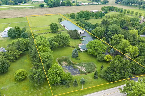 12N185 Muirhead RD, Elgin, IL 60123