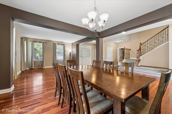 2401 Stonybrook ST, Wauconda, IL 60084
