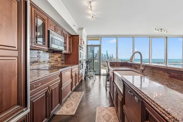 1629 S Prairie AVE #2701, Chicago, IL 60616