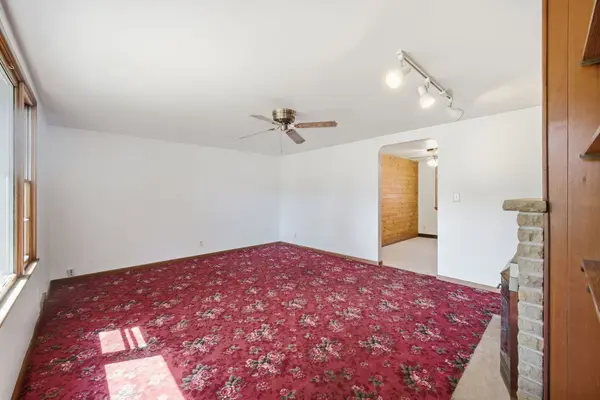 934 Pennsylvania AVE, Aurora, IL 60506