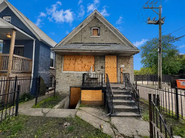 742 N Christiana AVE, Chicago, IL 60624