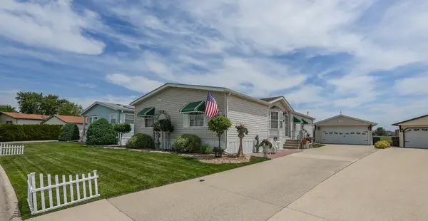 48 Norway DR, Manteno, IL 60950