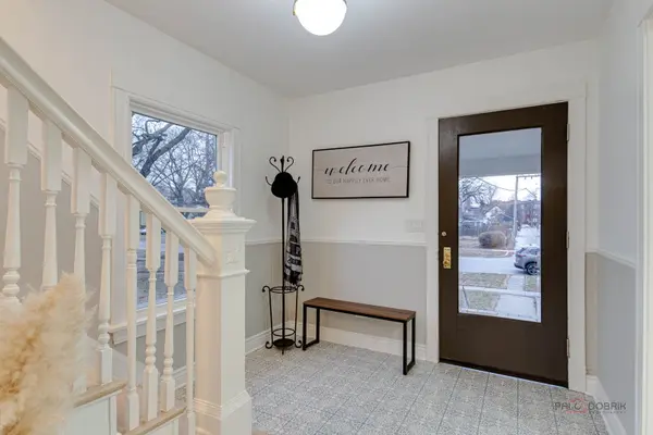131 N Taylor AVE, Oak Park, IL 60302