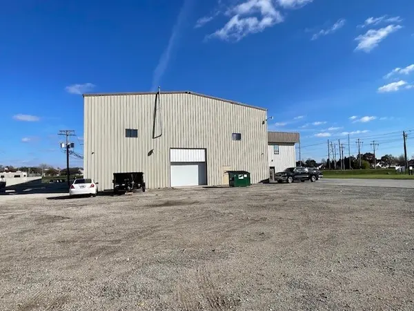 2015 Route 34 #E, Oswego, IL 60543