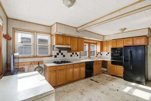 1427 S 21st AVE, Maywood, IL 60153