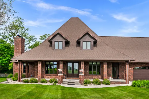 606 Harvey RD, Downs, IL 61736