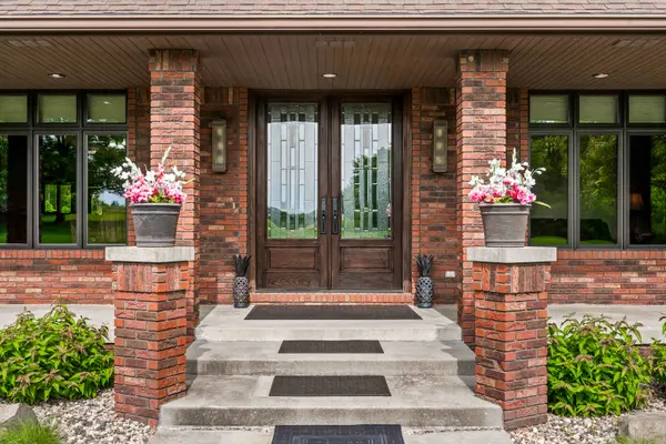 606 Harvey RD, Downs, IL 61736