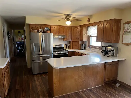 22548 Lakeshore DR, Richton Park, IL 60471