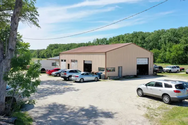 3159 N State Route 1, St. Anne, IL 60964