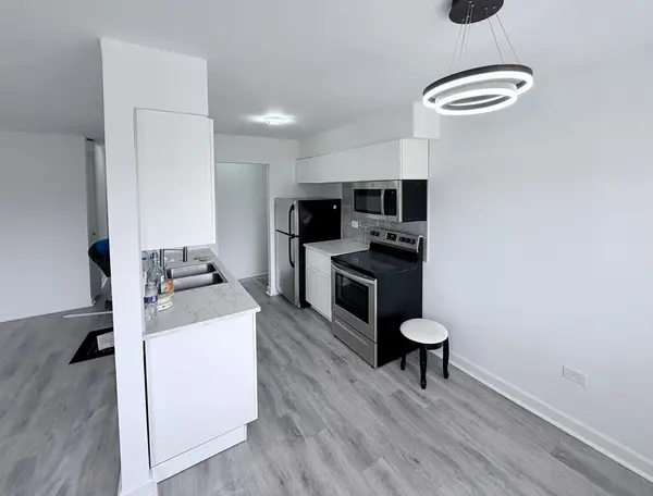 8649 W Foster AVE, Chicago, IL 60656