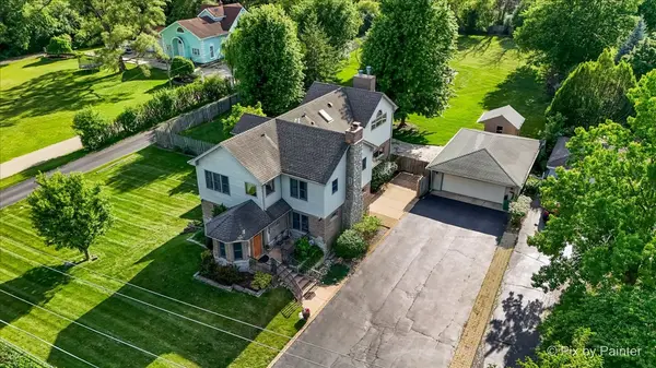 4N260 Walter RD, Addison, IL 60101